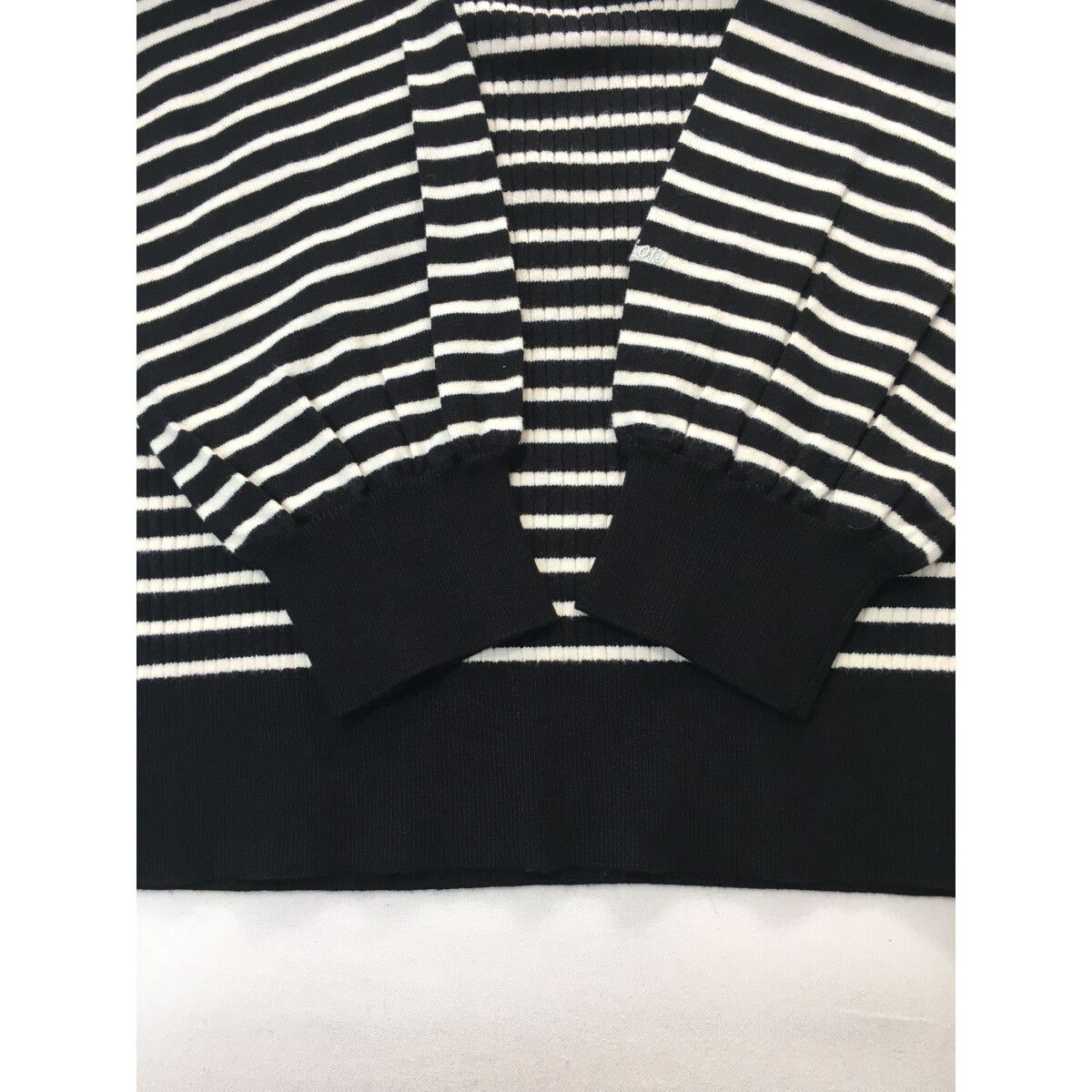 デサントゴルフ タートルネック ニットセーター ヘリンボーン柄 レディース 超美品】デサントゴルフ タートルネックセーター ブルー×白