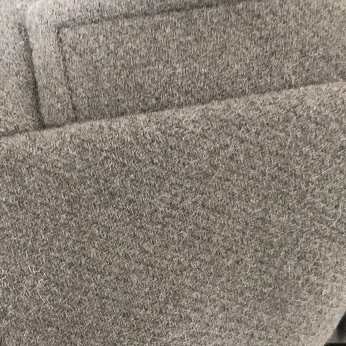 - ダークグレー