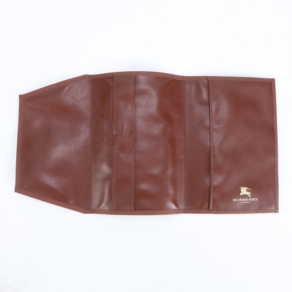 バーバリー ノバ チェック 手帳 ブックカバー パスポートケース シャドーホース レザー メンズ レディース EUE CS 12-1