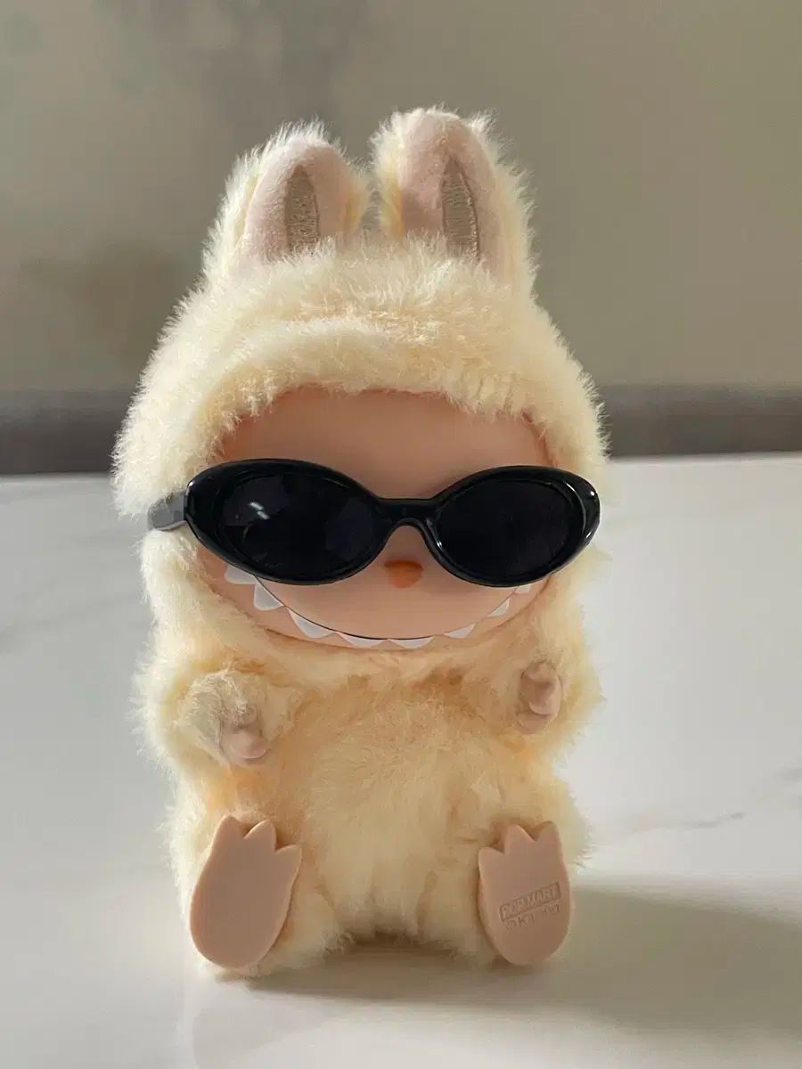 【即日発送】ラブブ　labubu 着せ替え　クロム風　レザー　サングラス ラブブ labubu クロムハーツ着せ替えフルセット - メルカリ