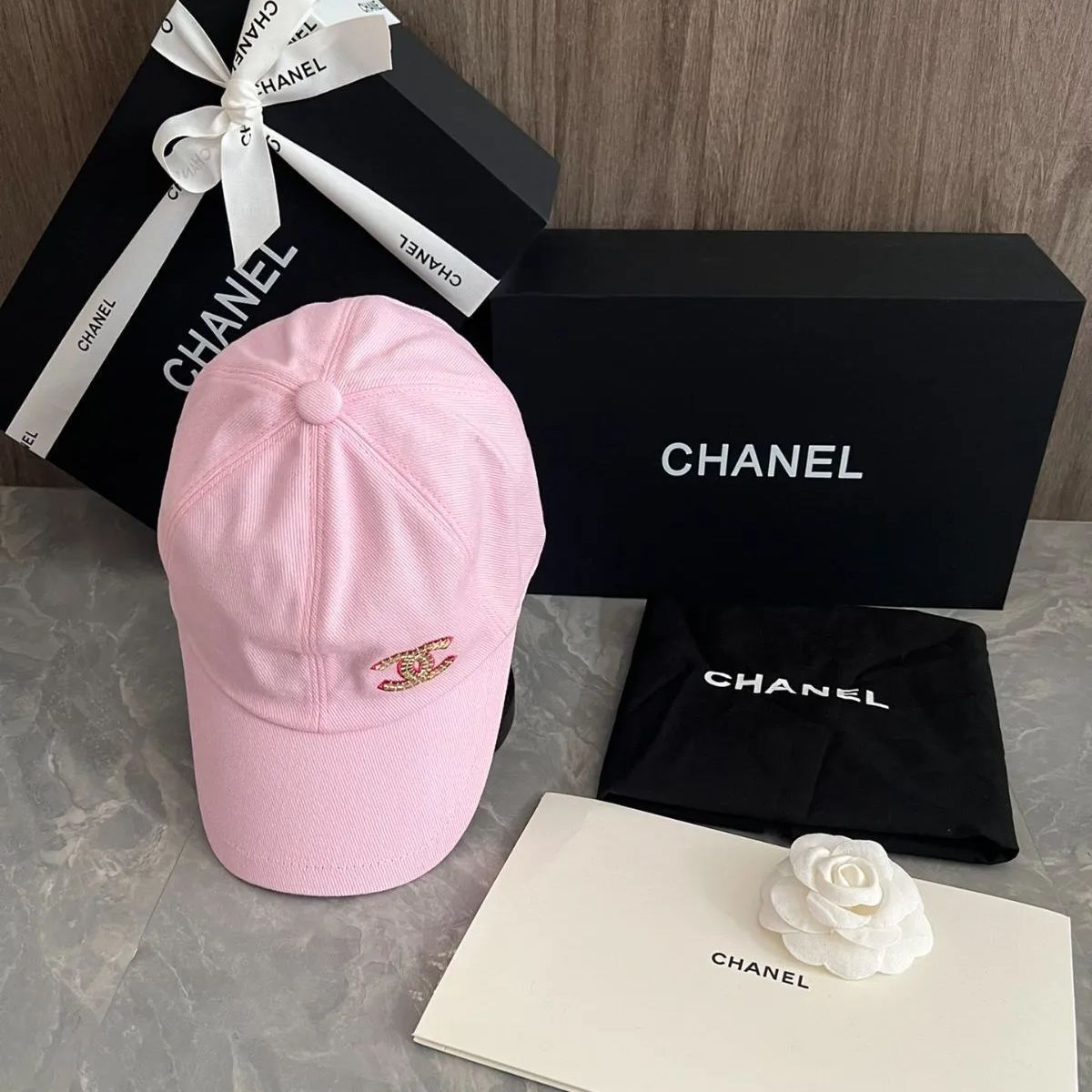 極美品【未使用】シャネル CHANEL キャップ サイドマーク ピンク 