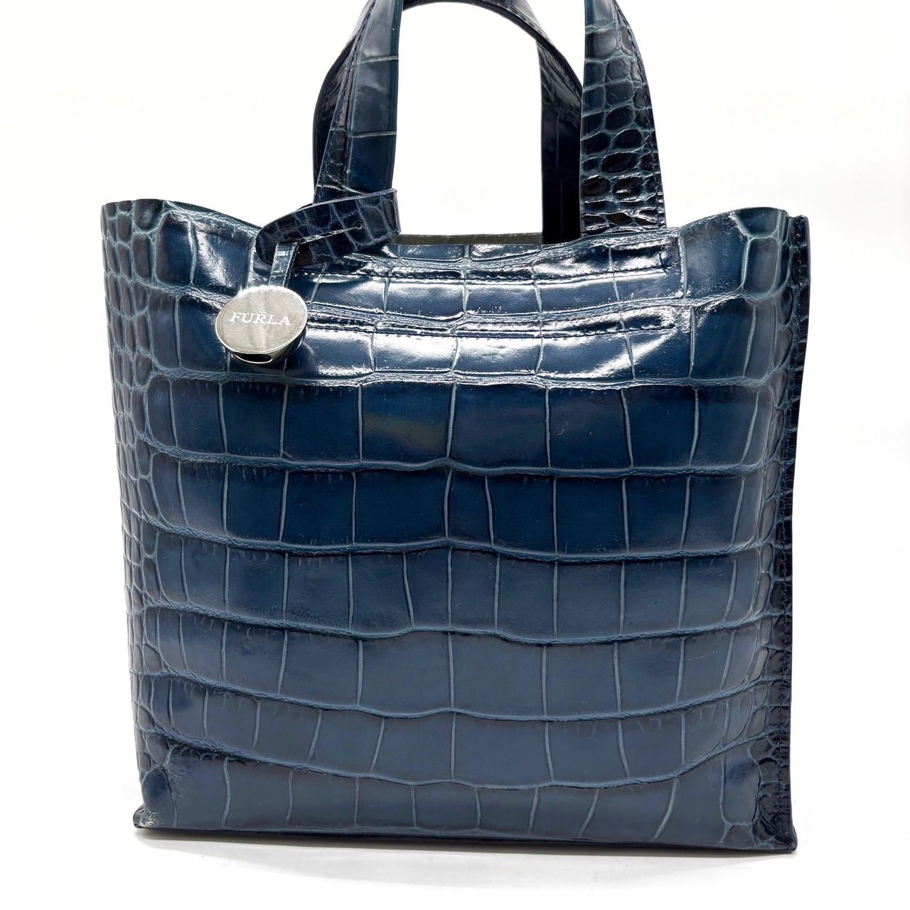 美品　FURLA フルラ　チャーム付　かごバッグ　ハンドバッグ　クロコ型押し 11590220.jpg