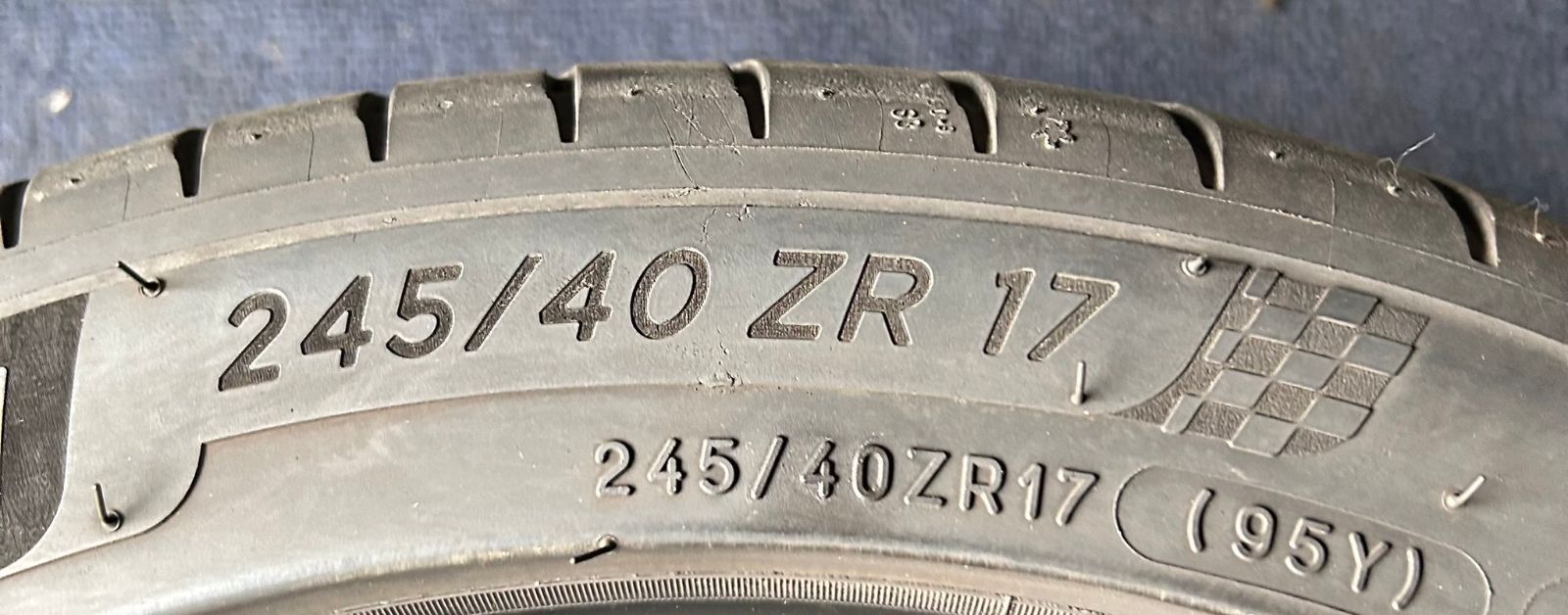 225|45R17 245|40R17