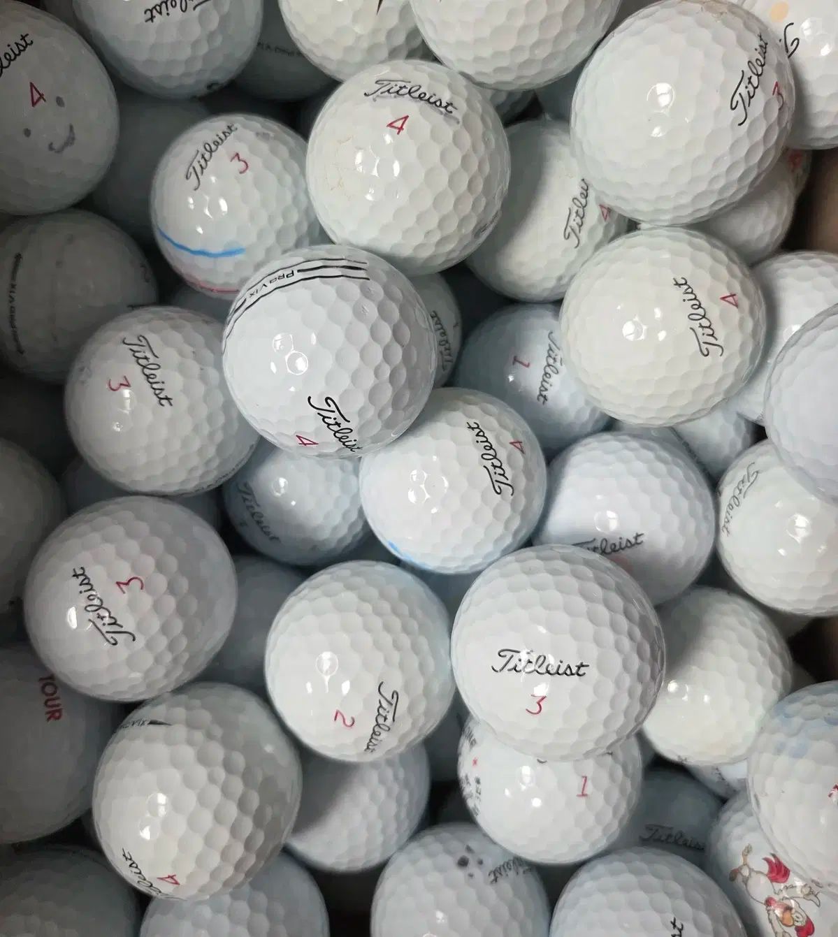 Titleist v1x 白 ロストボール 4ピース 30球 中古ゴルフボール u003c送料無料u003e