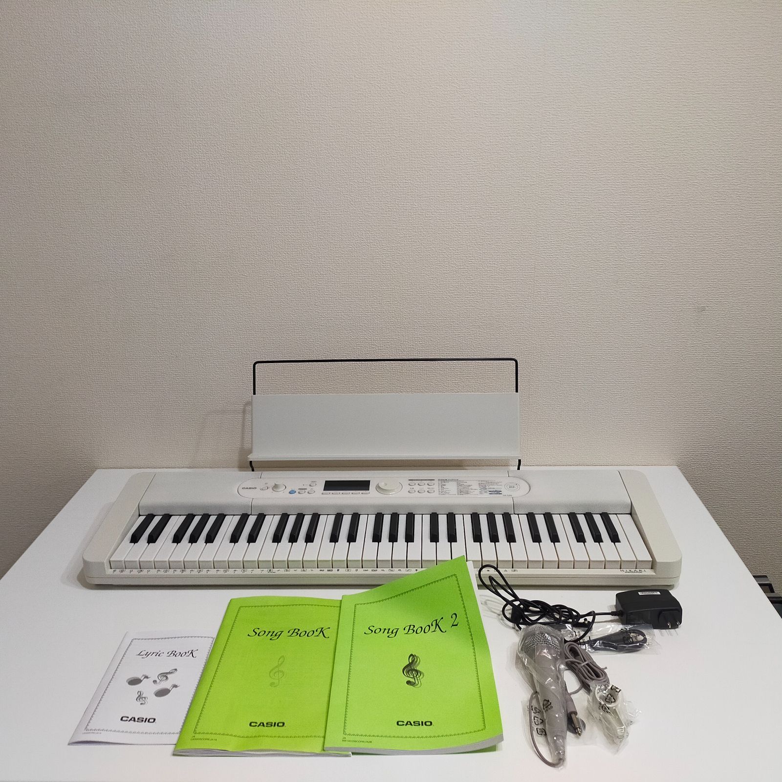 光る鍵盤で楽しく上達！CASIO Casiotone LK-520（中古） CASIO Casiotone LK-520 - メルカリ