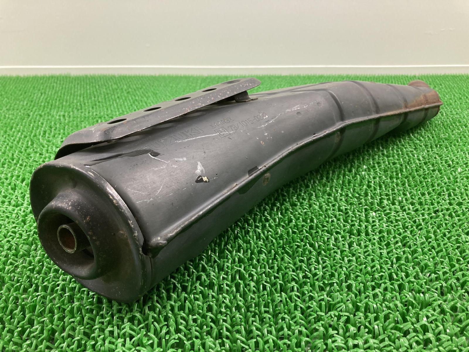 ジェベル200 サイレンサーマフラー 44A5 スズキ 純正 中古 バイク 部品