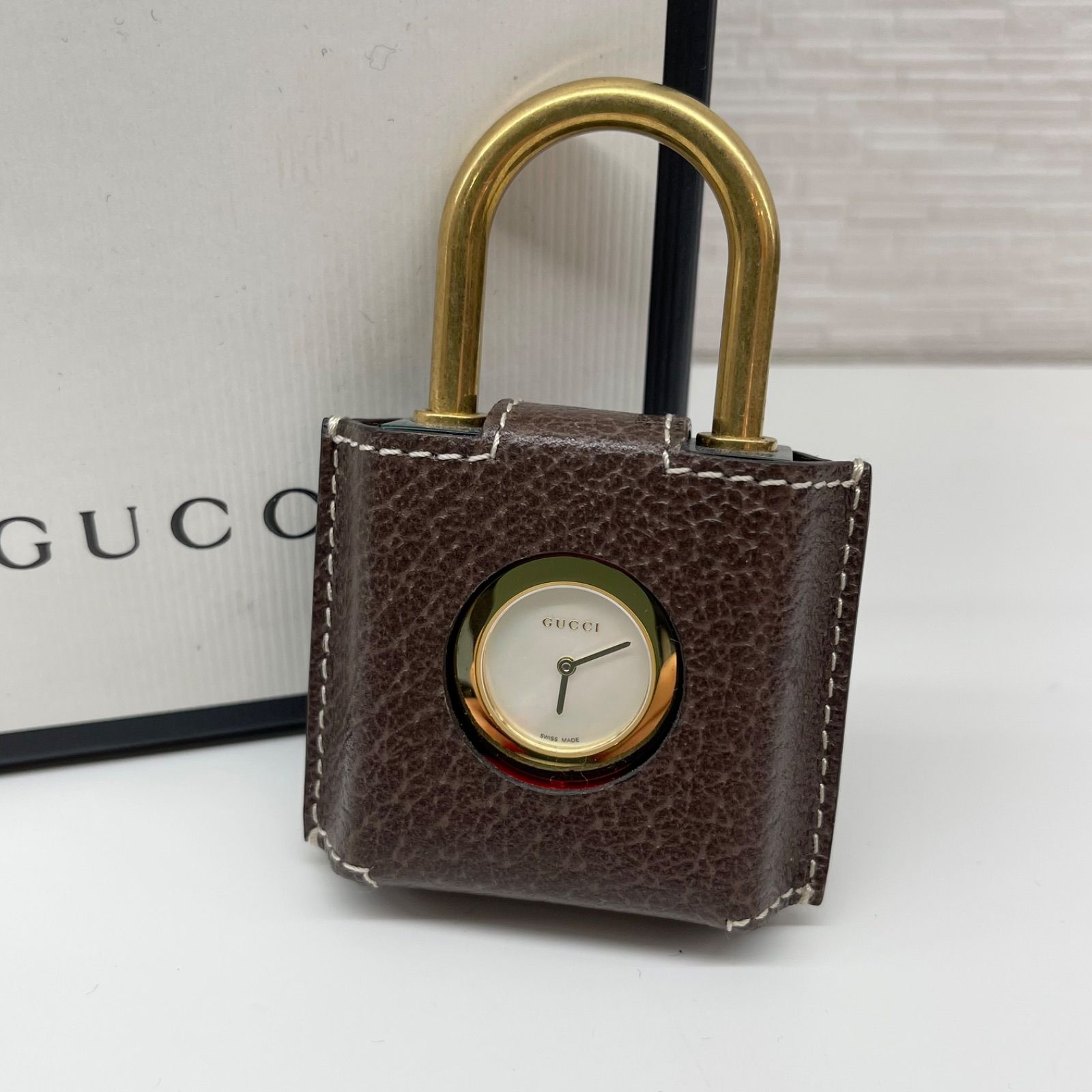 在庫処分 半額 GUCCI グッチ 150.5 南京錠 パドロック コン