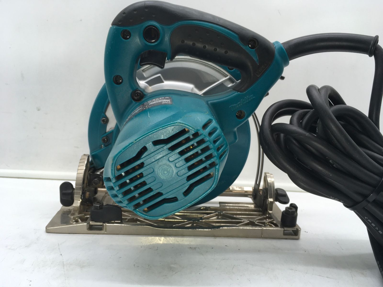 中古品】☆Makita/マキタ 165mm丸ノコ 5637BA [ITSJCCXO92ID