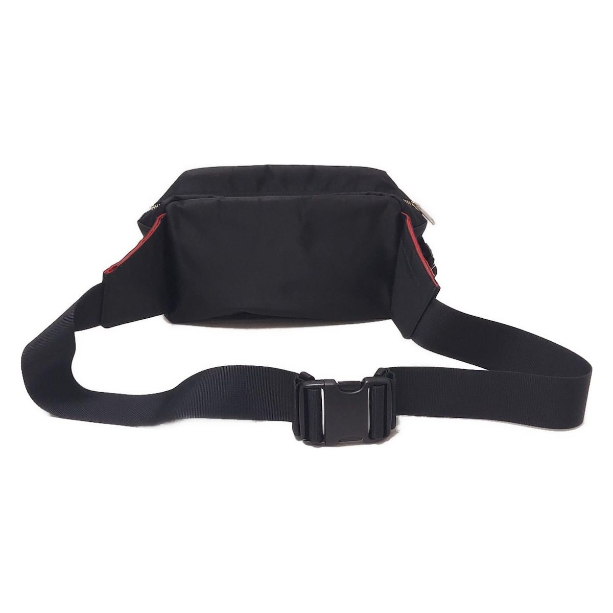 ウエストポーチ