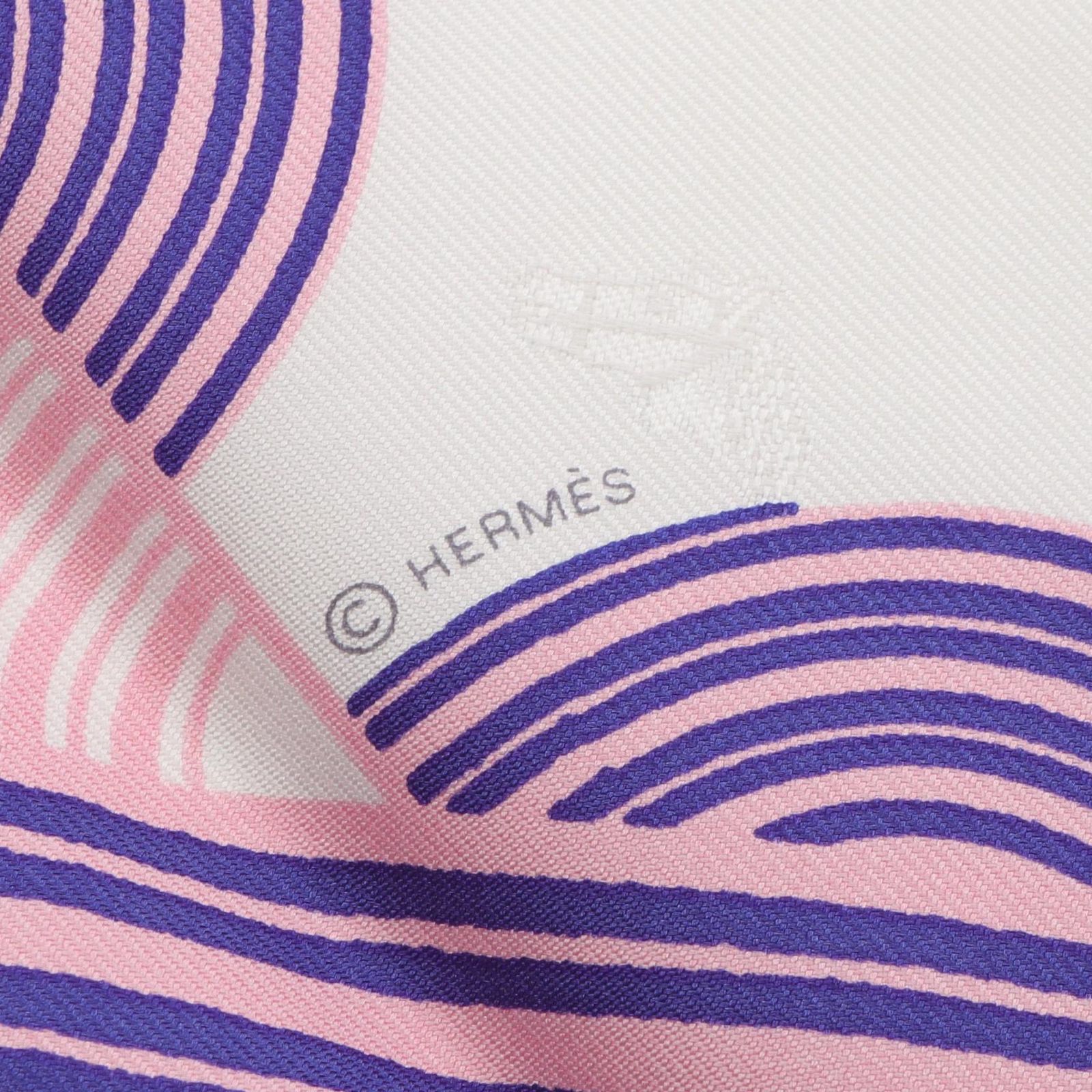 HERMES エルメス トライアングル70 GARDE ROBE POP スカーフ