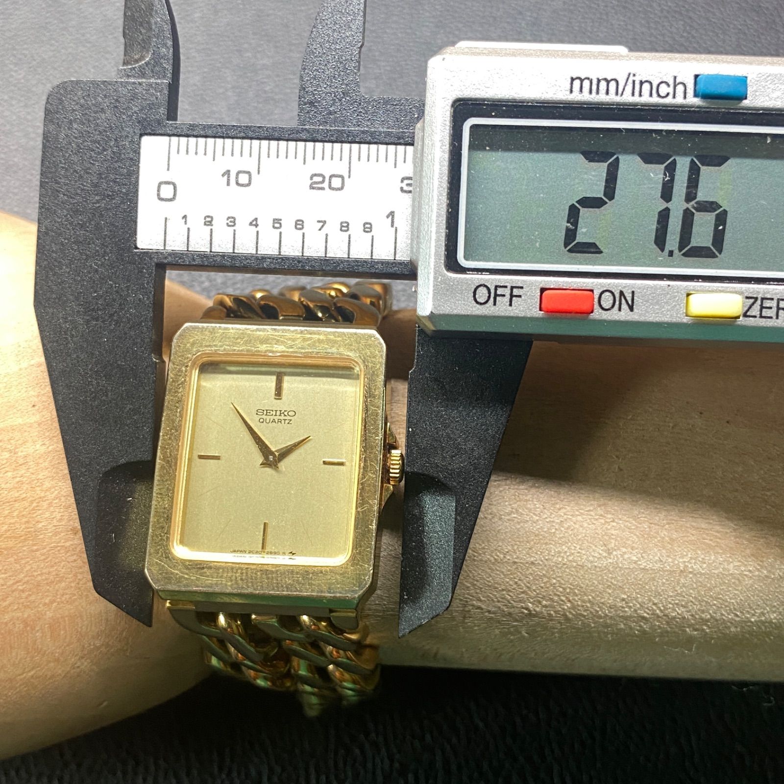 CENDRÉ 18kゴールドプレート スクエア 腕時計 CENDRÉ 18kゴールドプレート スクエア 腕時計