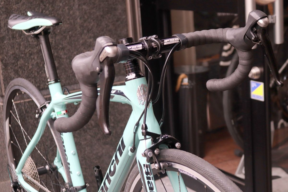 美品　ビアンキ　Bianchi  インプルソ IMPULSO 2018 ビアンキ Bianchi インプルソ IMPULSO 2018 50サイズ シマノ 105
