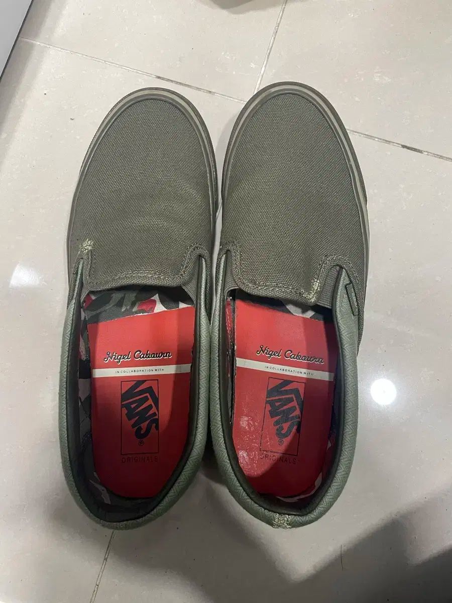 VANS(バンズ) Nigel Cabourn(ナイジェルケーボン) スリッポン 275