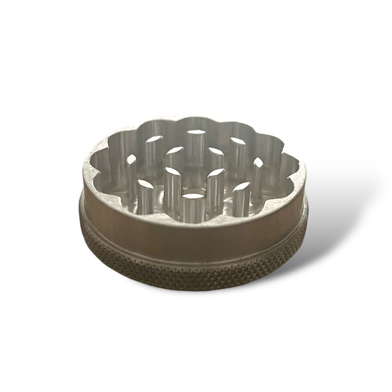 420friendly "GRINDER" KNURLED EDGE グラインダー / 滑らかな削り心地でもっと楽しく 420shibuyaおすすめ (Mサイズ)