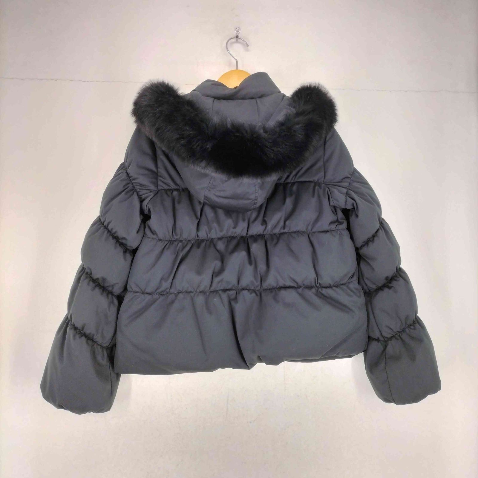 RUIRUE BOUTIQUE(ルイルエブティック) フォックスファー ハイネック ショートダウンジャケッ 中古 古着 0427 ルイルエブティック RUIRUE BOUTIQUE フォックスファー