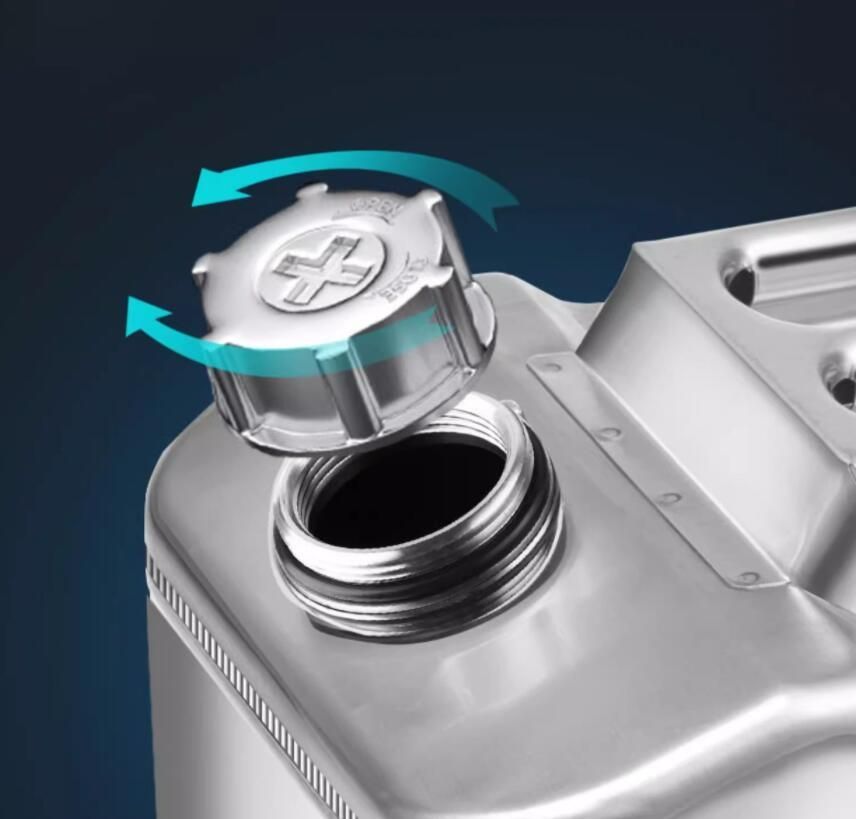 最新型 ガソリン携行缶 灯油タンク ポータブル燃料タンク 軽量耐久 ステンレス 防錆 防爆 持ち運び便利 25L