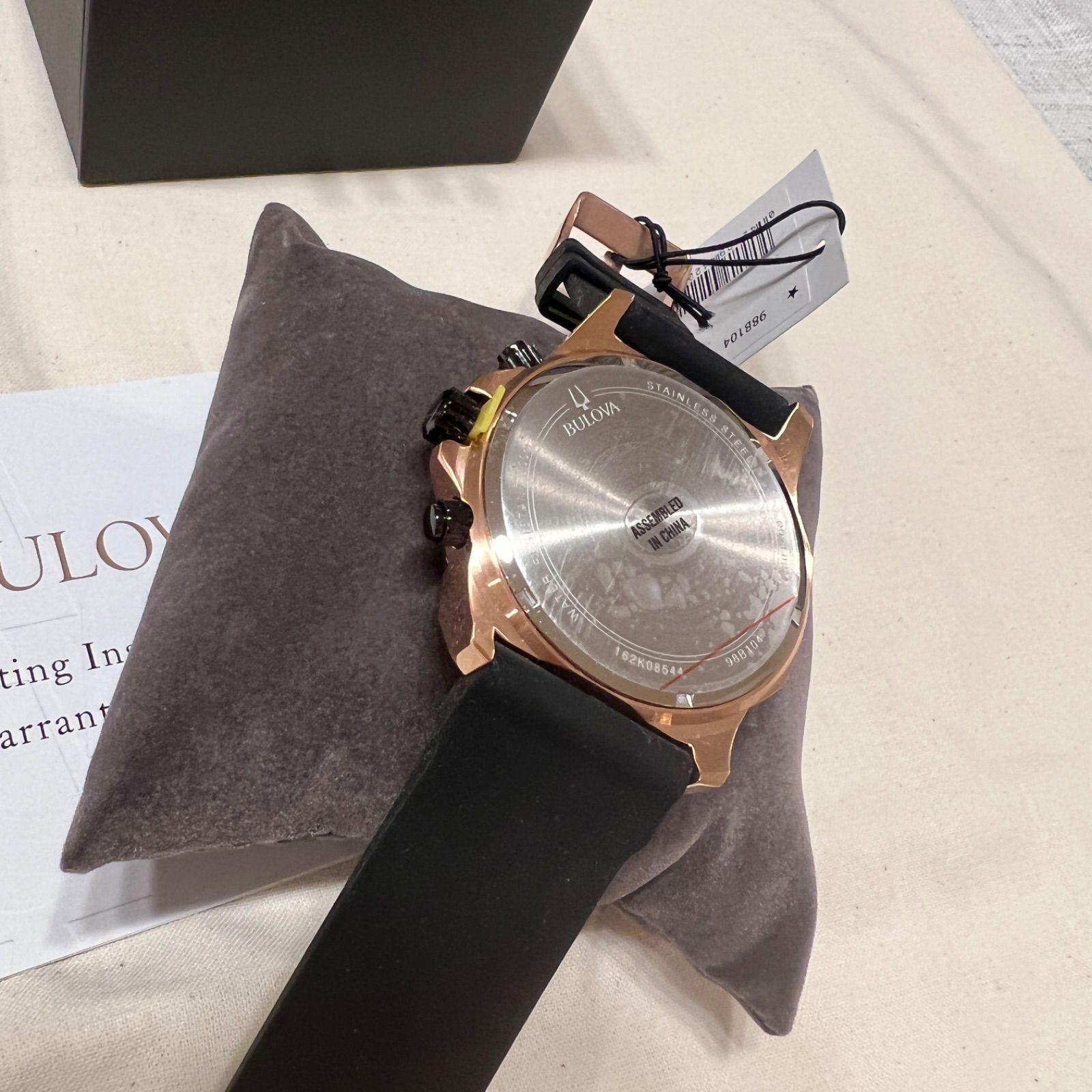 新品】【日本未発売 】新品 ブローバ BULOVA 98B104 大人気モデル