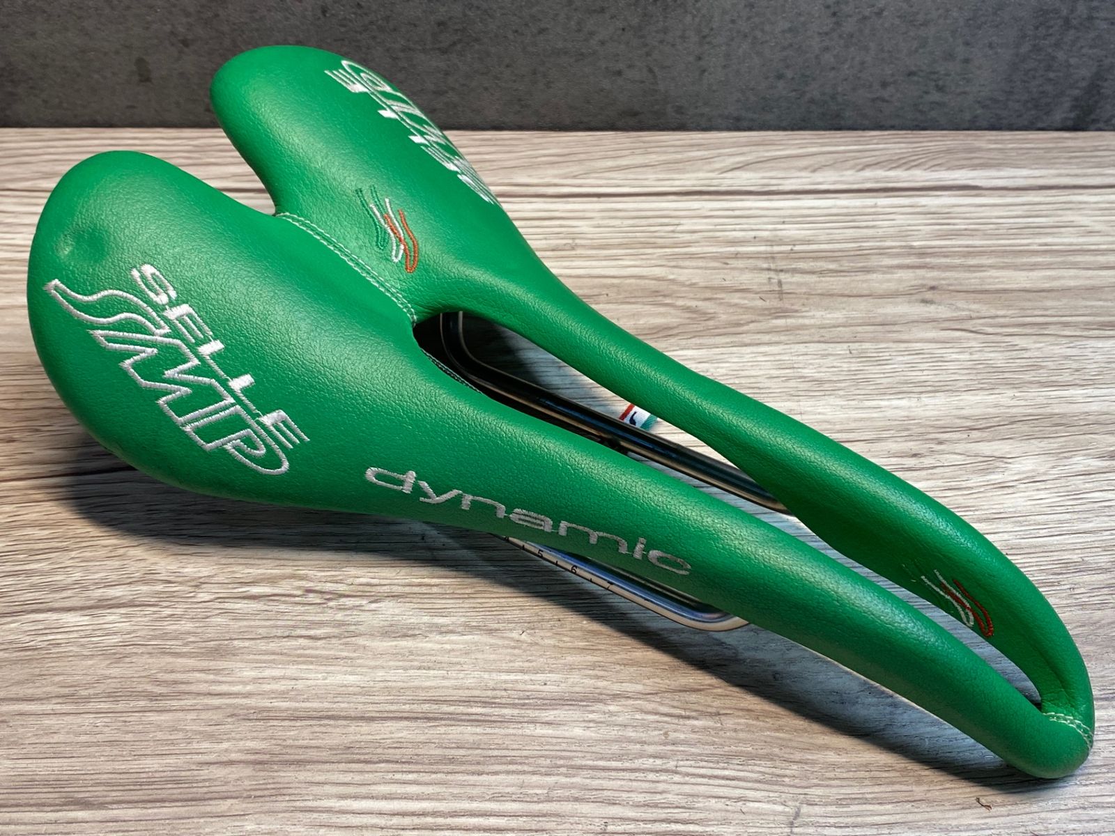 SELLE SMP(セラSMP）ダイナミック DYNAMIC サドル グリーン Selle SMP