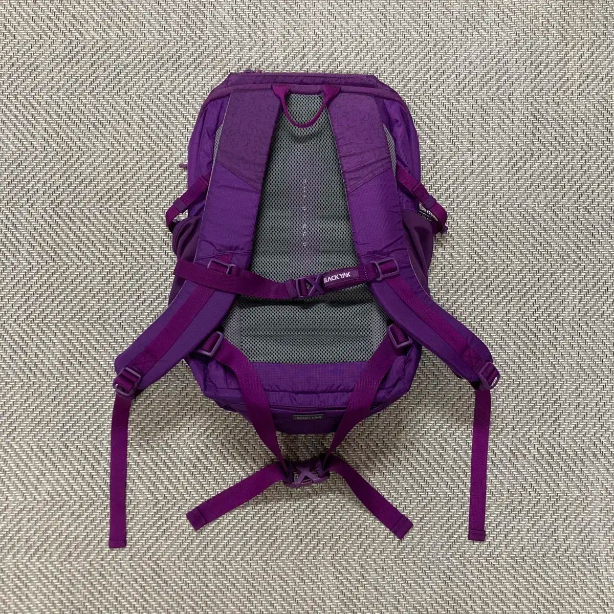 BLACK YAK ブラックヤク 登山 バックパック 15L