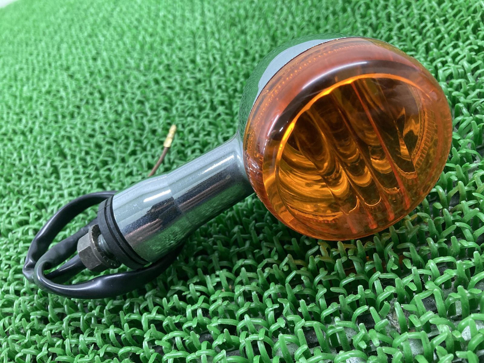 イントルーダークラシック400 フロントウインカー 左 P4434 スズキ