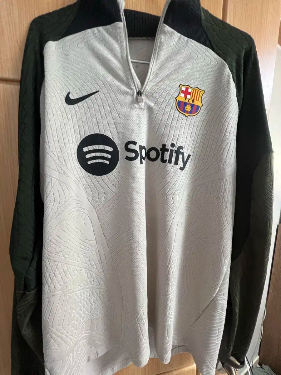 バルセロナ ドリルトップ adv L サイズ ナイキ バルセロナドリル