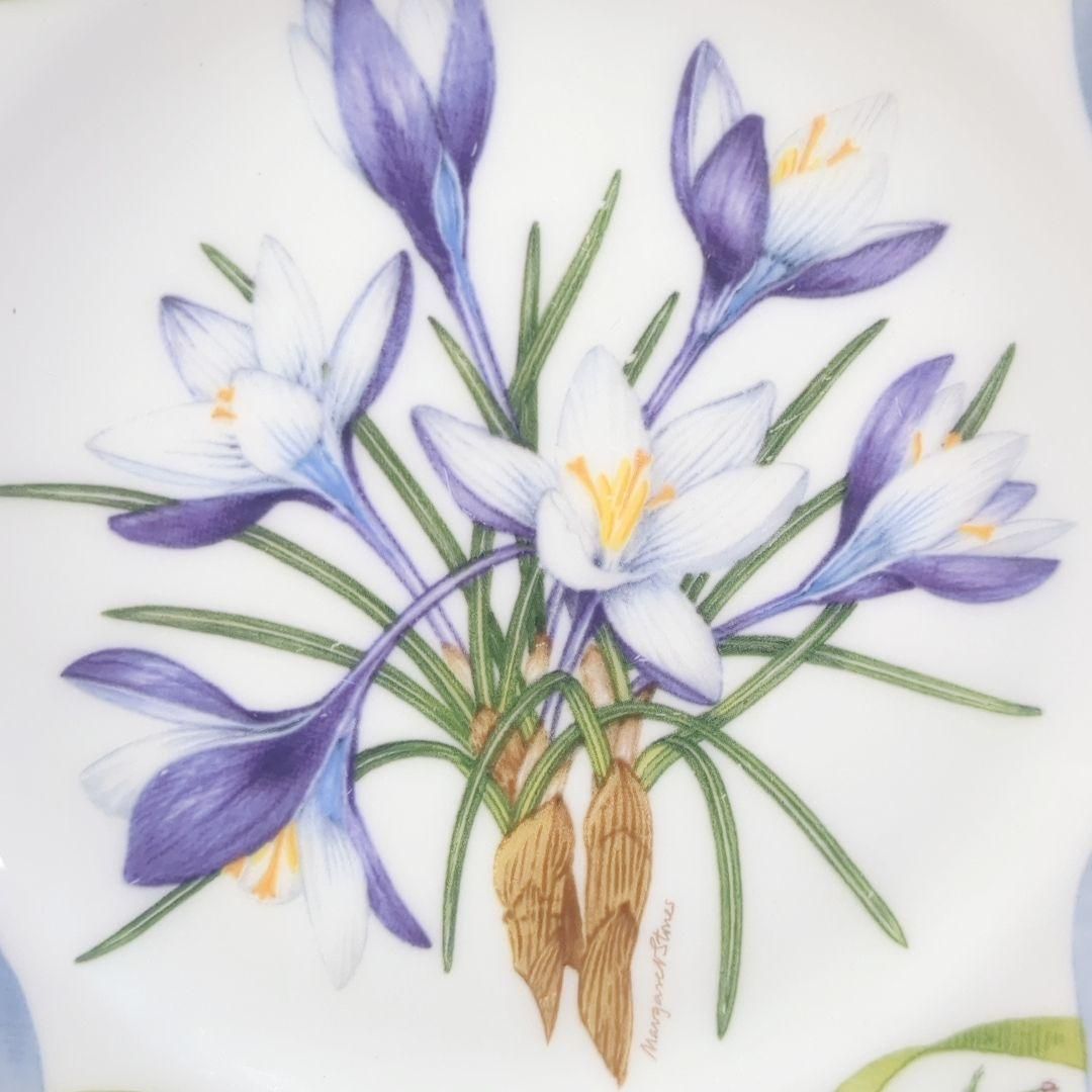 ウェッジウッド 黒壺 フラワーアーティストオブキュープレート 1992