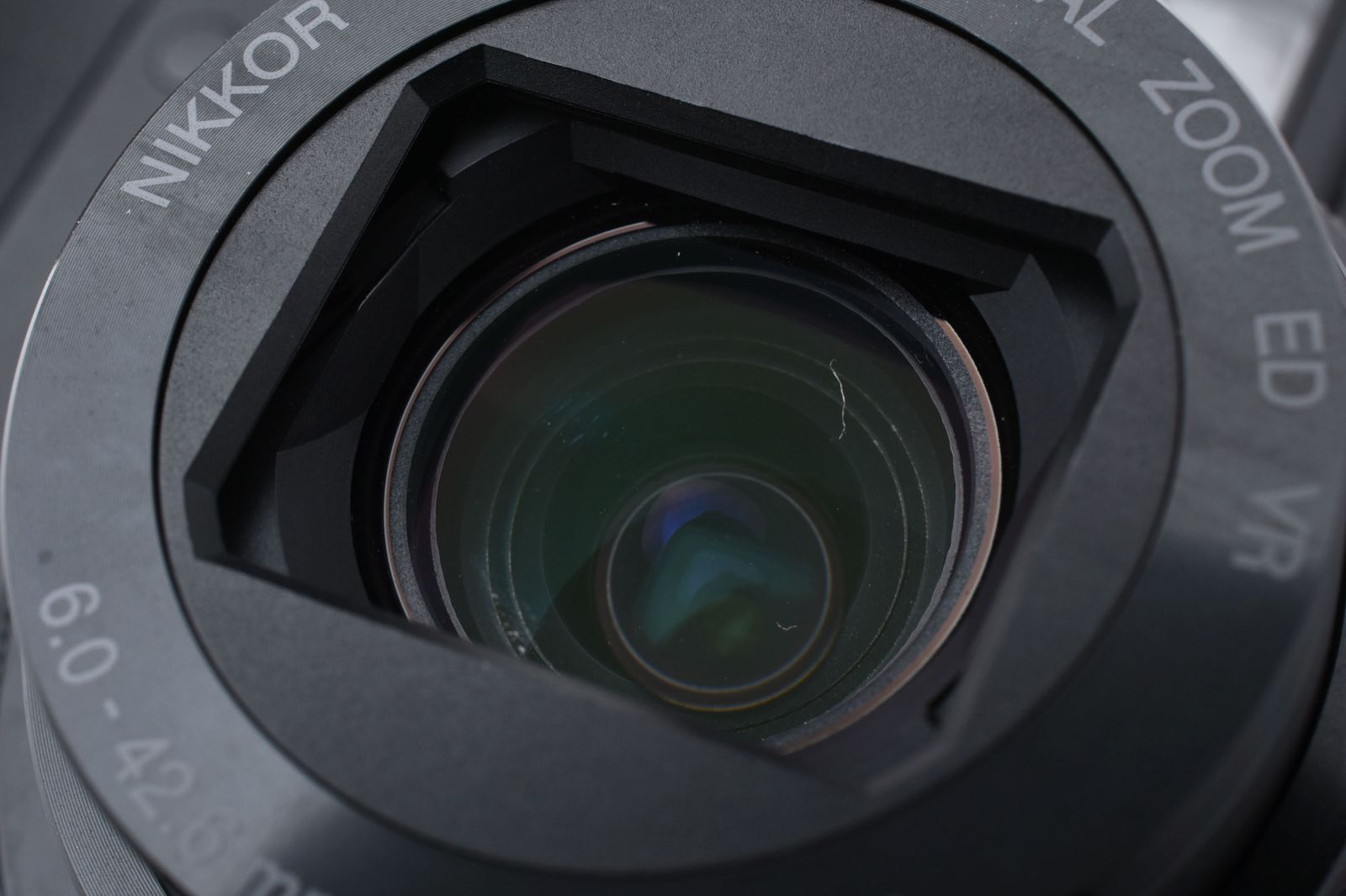 美品✨Nikon COOLPIX P7000 美品！NIKON ニコン デジタルカメラ COOLPIX P7000 ブラック #2251598A