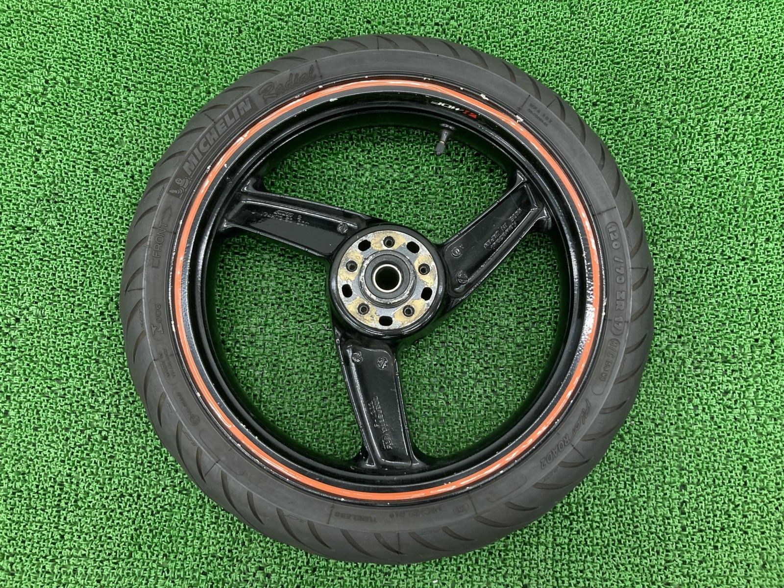 GPZ900R(A7～用）用ZZR1100D流用ワイドフロントホイール