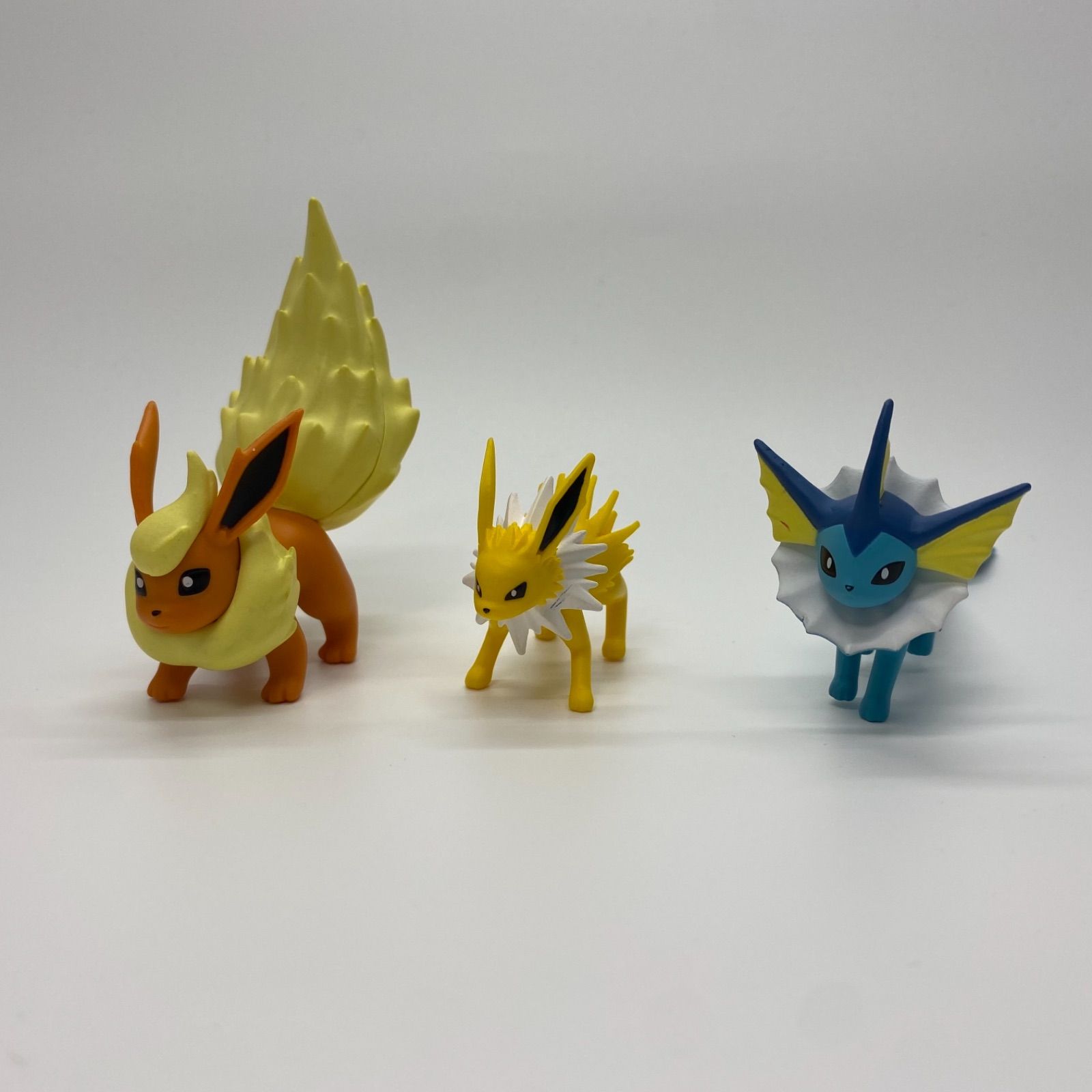 ポケモンスケールワールド ブースター サンダース シャワーズ - メルカリ