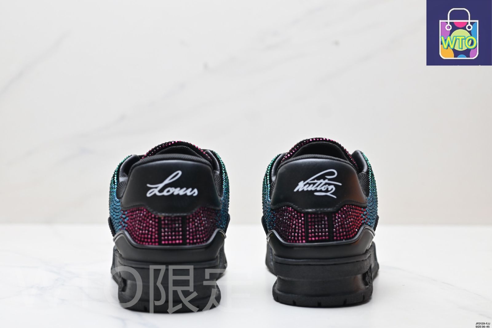 ※リュウスケ※　　　　　　　　　　　　　【激レア 良品】ルイヴィトン LV（ルイヴィトン）Louis Vuitton Trainer Sneaker Low レジャー