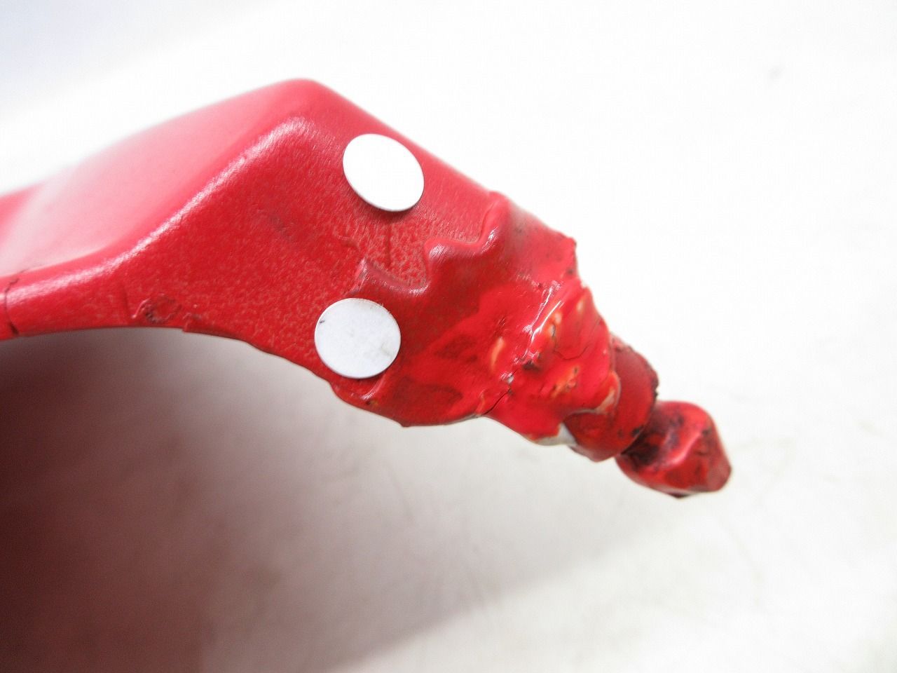 サイドカバー右