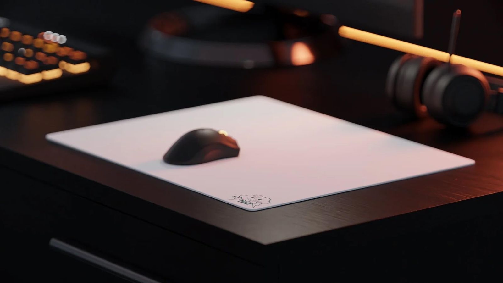 SkyPAD Glass 3.0 XL ゲーミング マウスパッド クラウド ロゴ付き プロフェッショナル大型マウスマット 400 x 500 mm ホワイト 精度と速度が向上した特殊なガラス表面 ホワイト