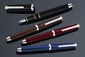 Namiki Falcon ラッカー万年筆 ブラック 細字 60570