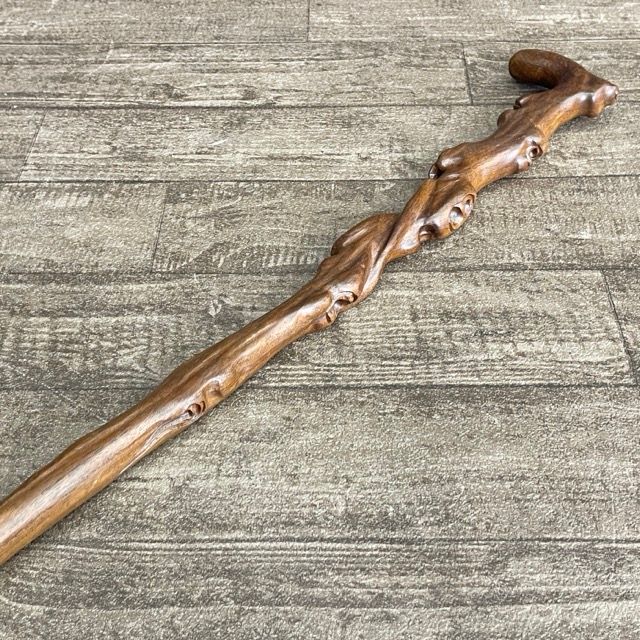 無垢材 一本 杖 木製ステッキ ブラウン 約89cm 歩行補助 ギフト プレゼント 天然木 オシャレ アホガニー? | 513761