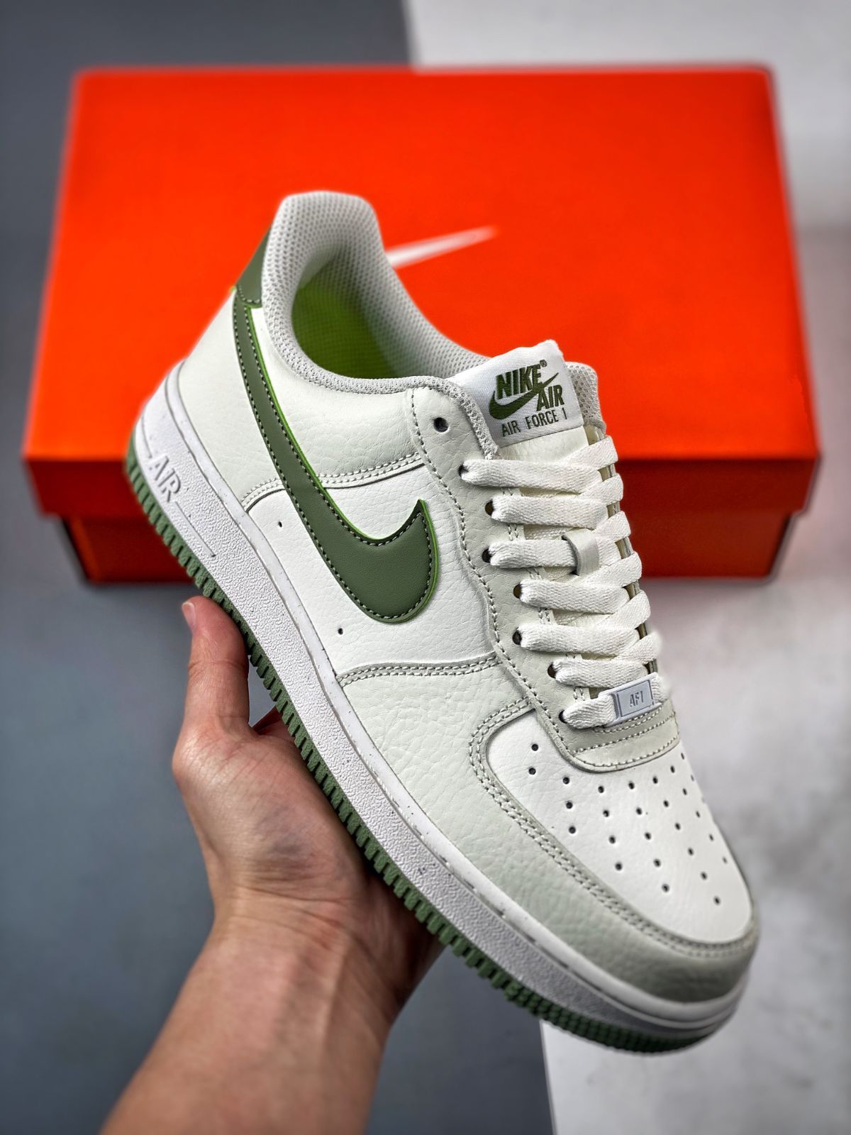 Nike ナイキ スニーカー Nike Air Force 1 Low 07 スポーツシューズ メンズ レディース 運動靴 クリスマス ギフト プレゼント ホワイト＆グリーン 並行輸入品