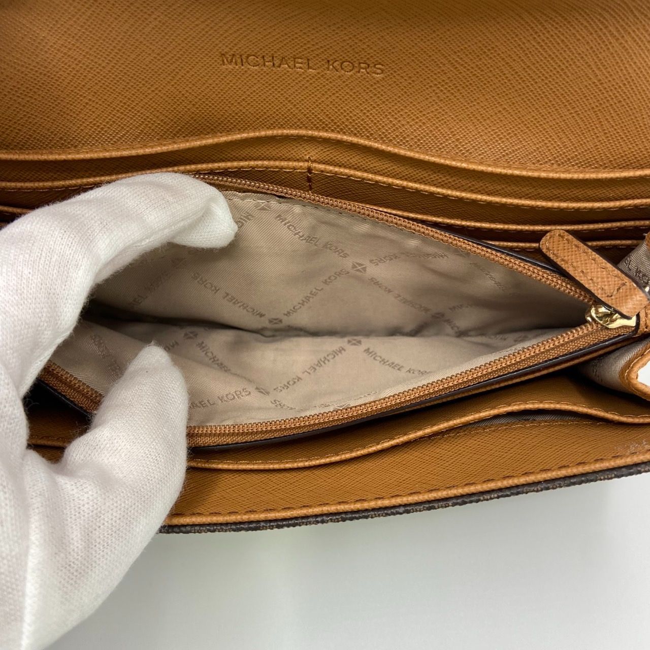 返品OK】MICHAEL KORS マイケルコース モノグラム MKロゴ 35F8GFTE1B 