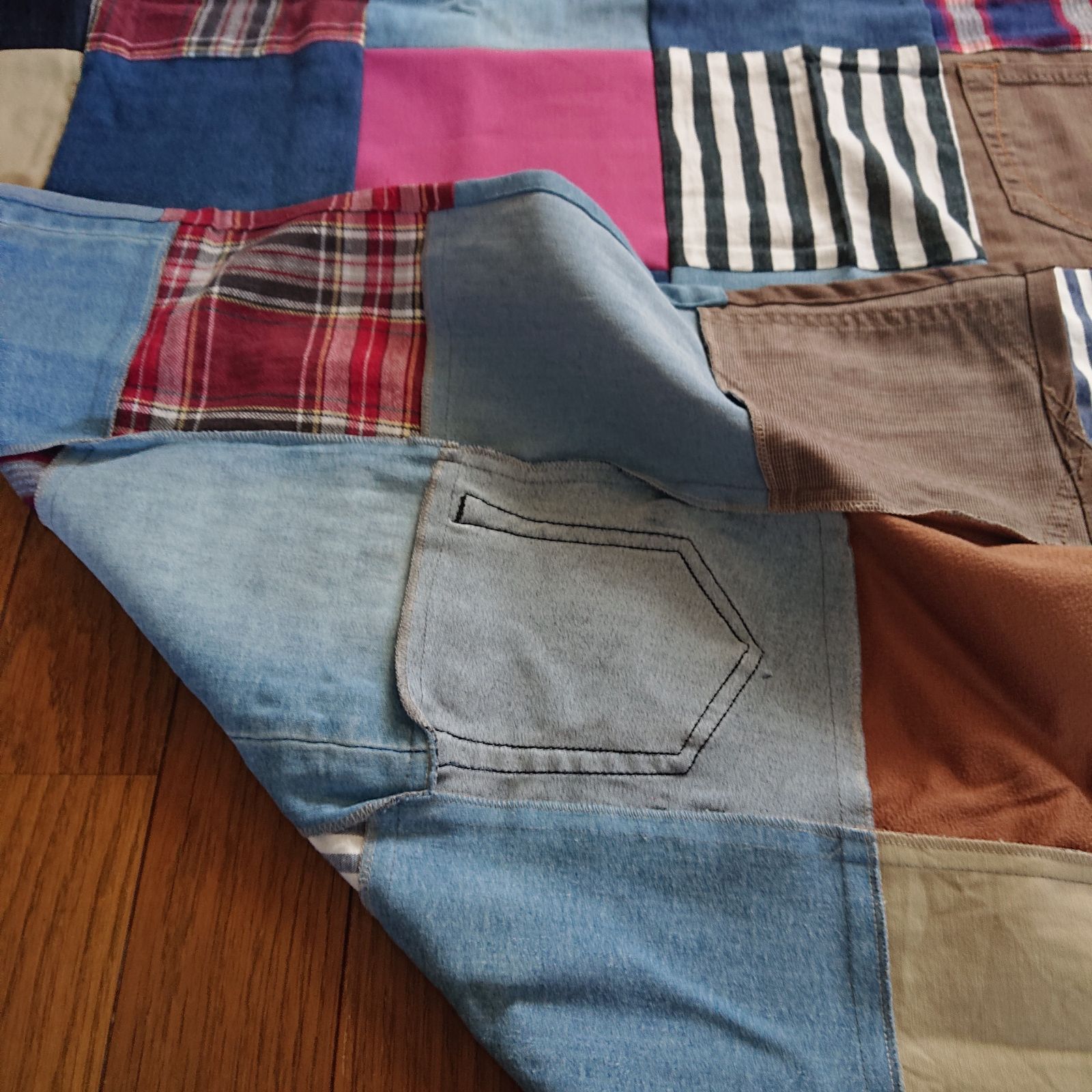 No.1185ハンドメイド★ブランケット2点★デニムリメイク★パッチワーク No.1185ハンドメイド☆ブランケット2点☆デニムリメイク☆パッチ