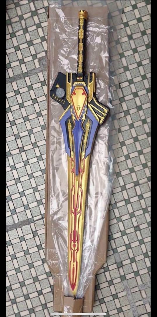 最安値，SALE】 1/1 仮面ライダーブレイド キングラウザー コスプレ用