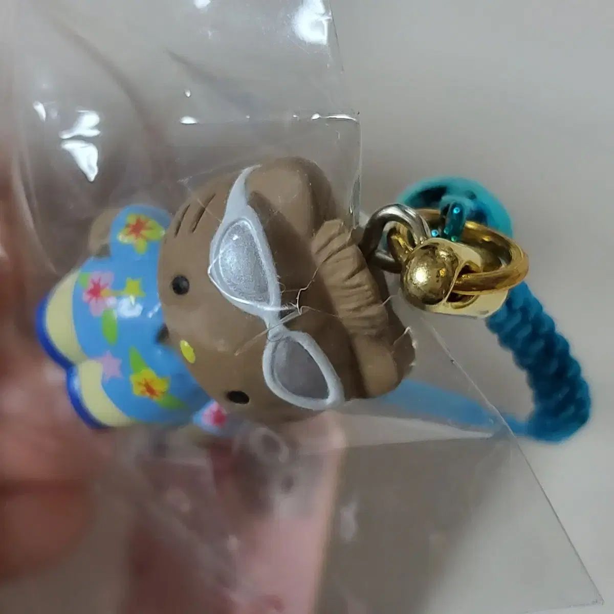 新品未開封‼️レアアイテム　沖縄限定 日焼けキティ&ダニエル ファスナーマスコット 新品未開封‼️レアアイテム 沖縄限定 日焼けキティ&ダニエル