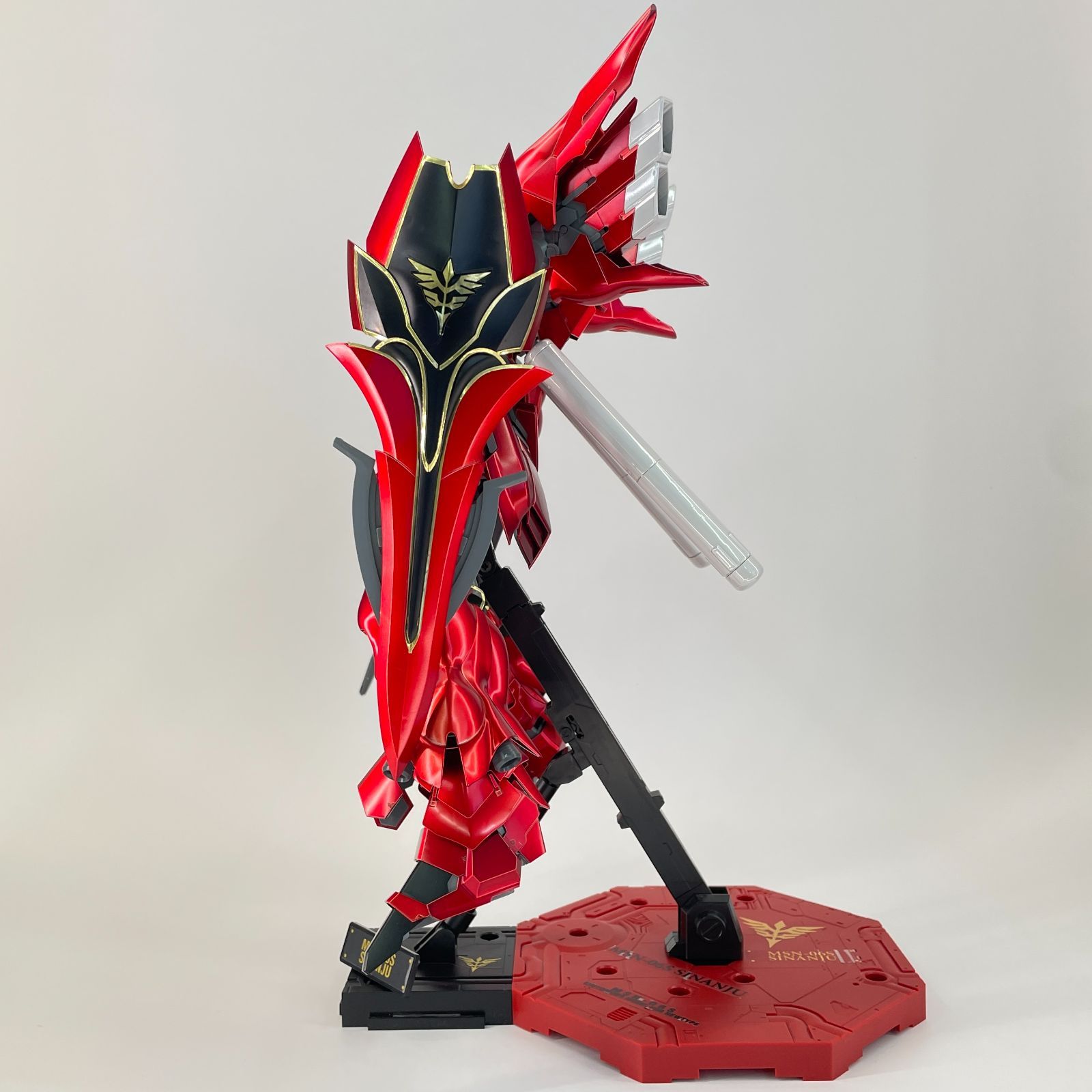 MG 1/100 MSN-06S シナンジュ Ver.Ka チタニウム　新品 Amazon | MG 1/100 MSN-06S シナンジュ Ver.Ka チタニウム