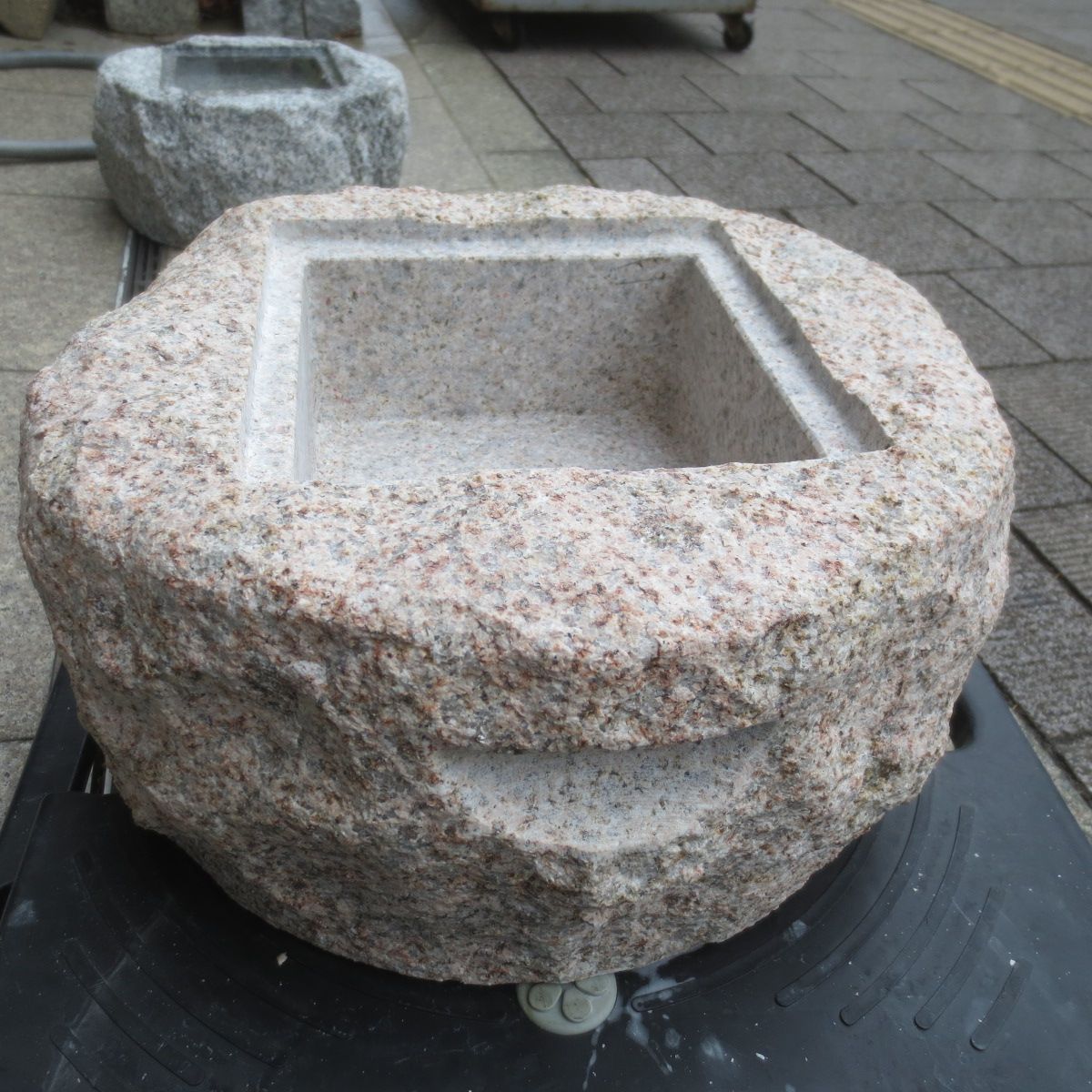 御影石 直径約32cm