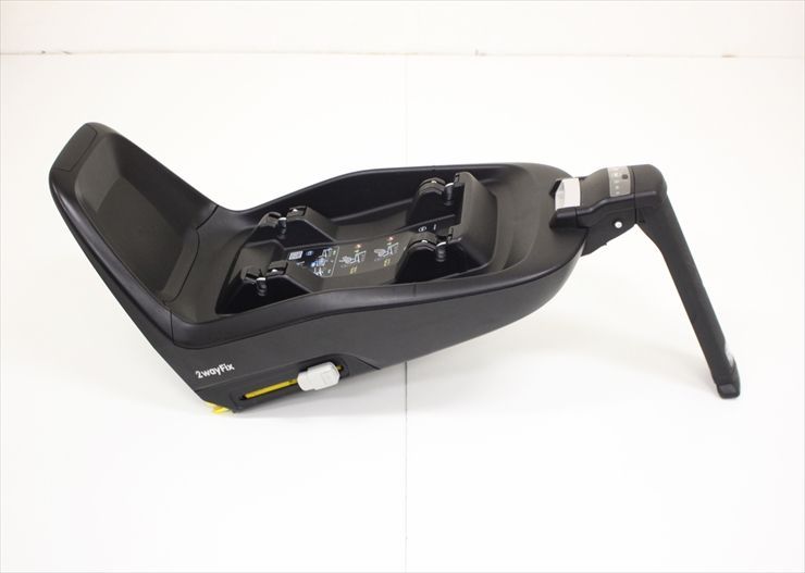 マキシコシ ツーウェイフィックス MAXI-COSI 2WayFix ISOFIX固定方式ベース クリーニング済み B39P203
