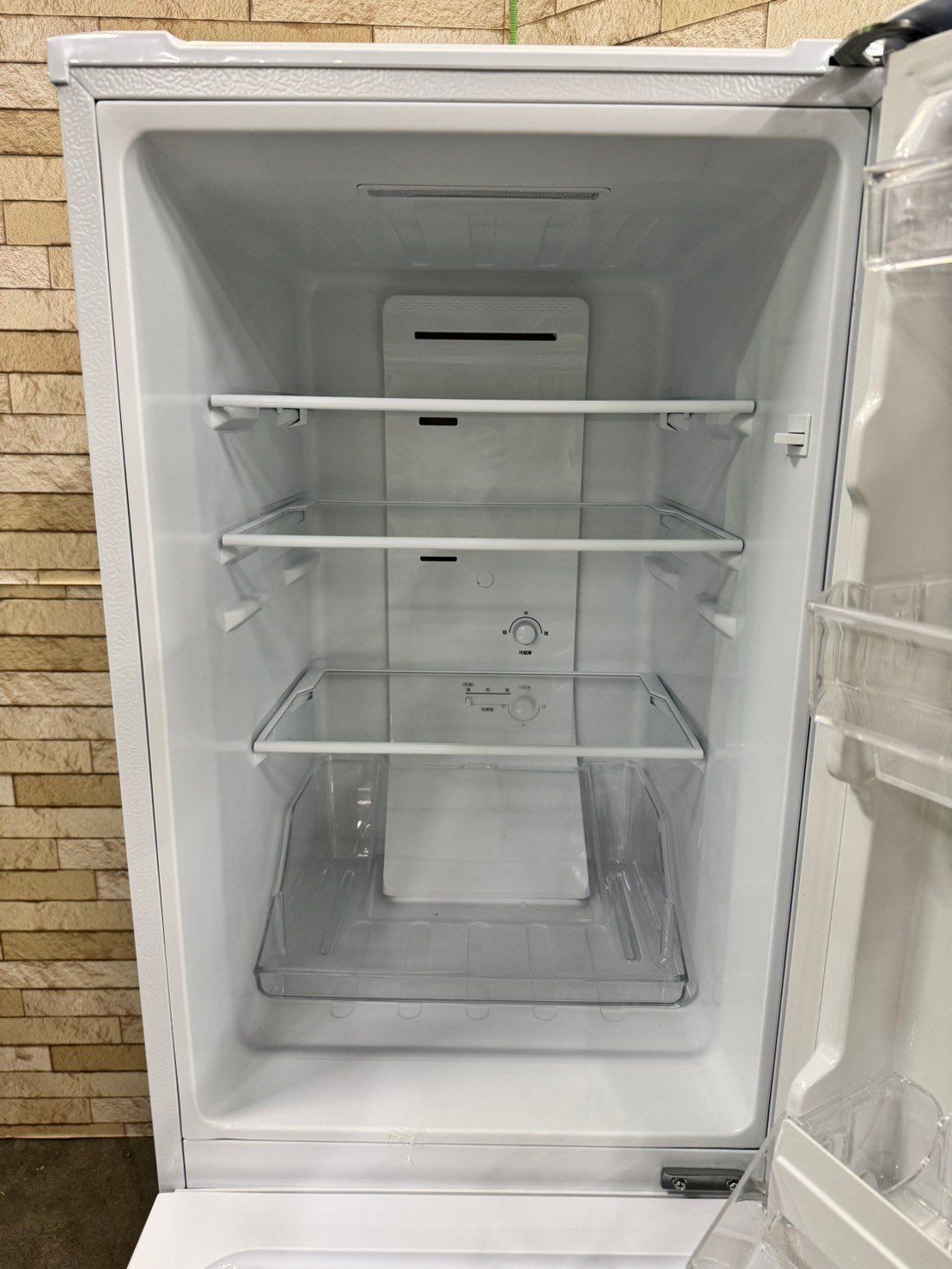 れじ大阪送料無料★3か月保障付き★冷蔵庫★2021年★2ドア★R-320 れじ様専用大阪送料無料☆3か月保障付き☆冷蔵庫☆2021年☆2ドア
