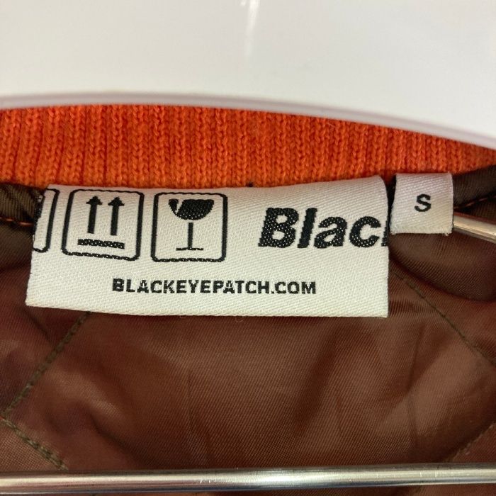 ☆THE BLACK EYE PATCH ブラックアイパッチ Bエンブレム ダック ベスト