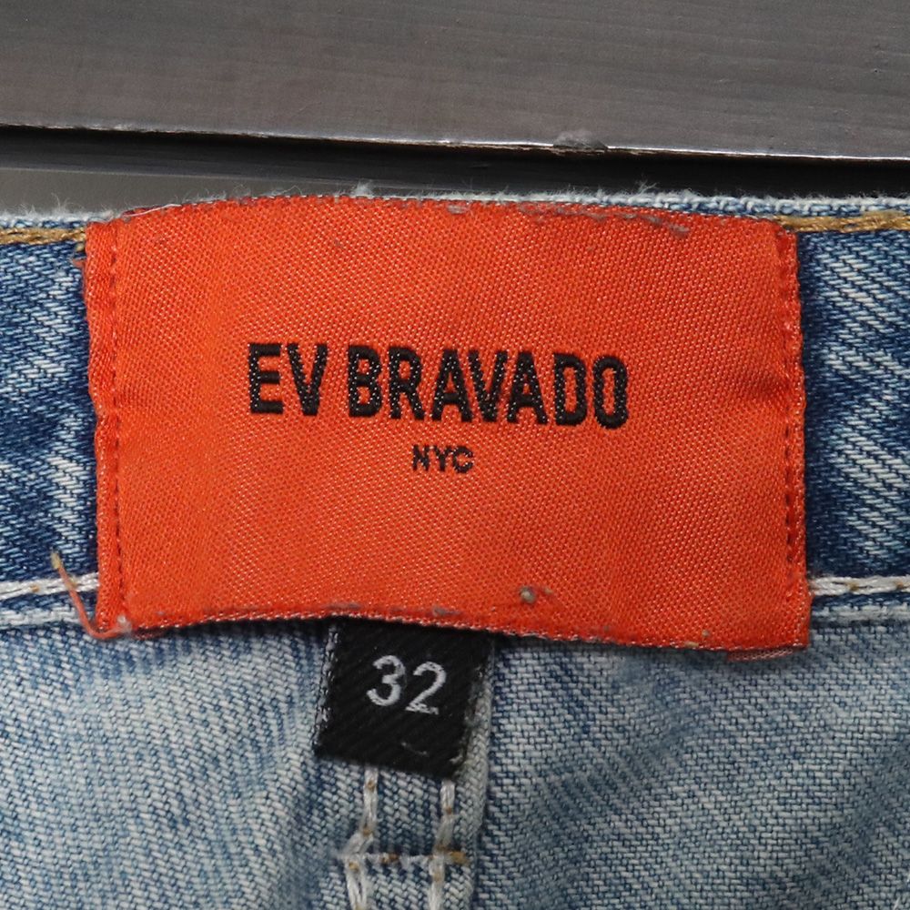 EV BRAVADO NBAロゴデニムパンツ