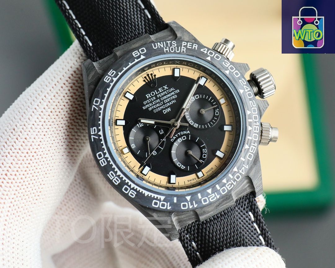 今日 ROLEX ロレックス コスモグラフデイトナシリーズ 高複合炭素繊維と強力ルミネッセンス素材を採用