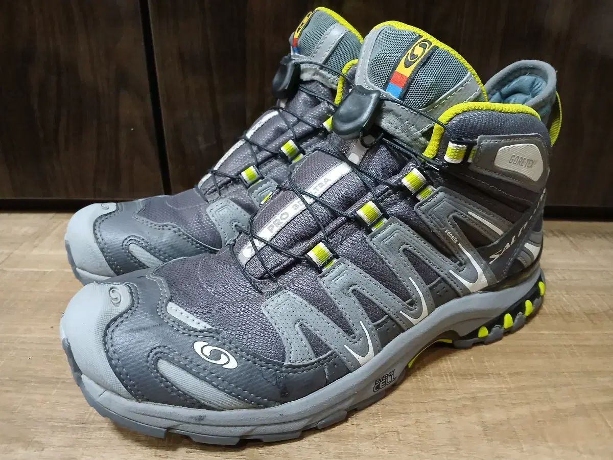SALOMON サロモン XA PRO 3D ウルトラ 250mm