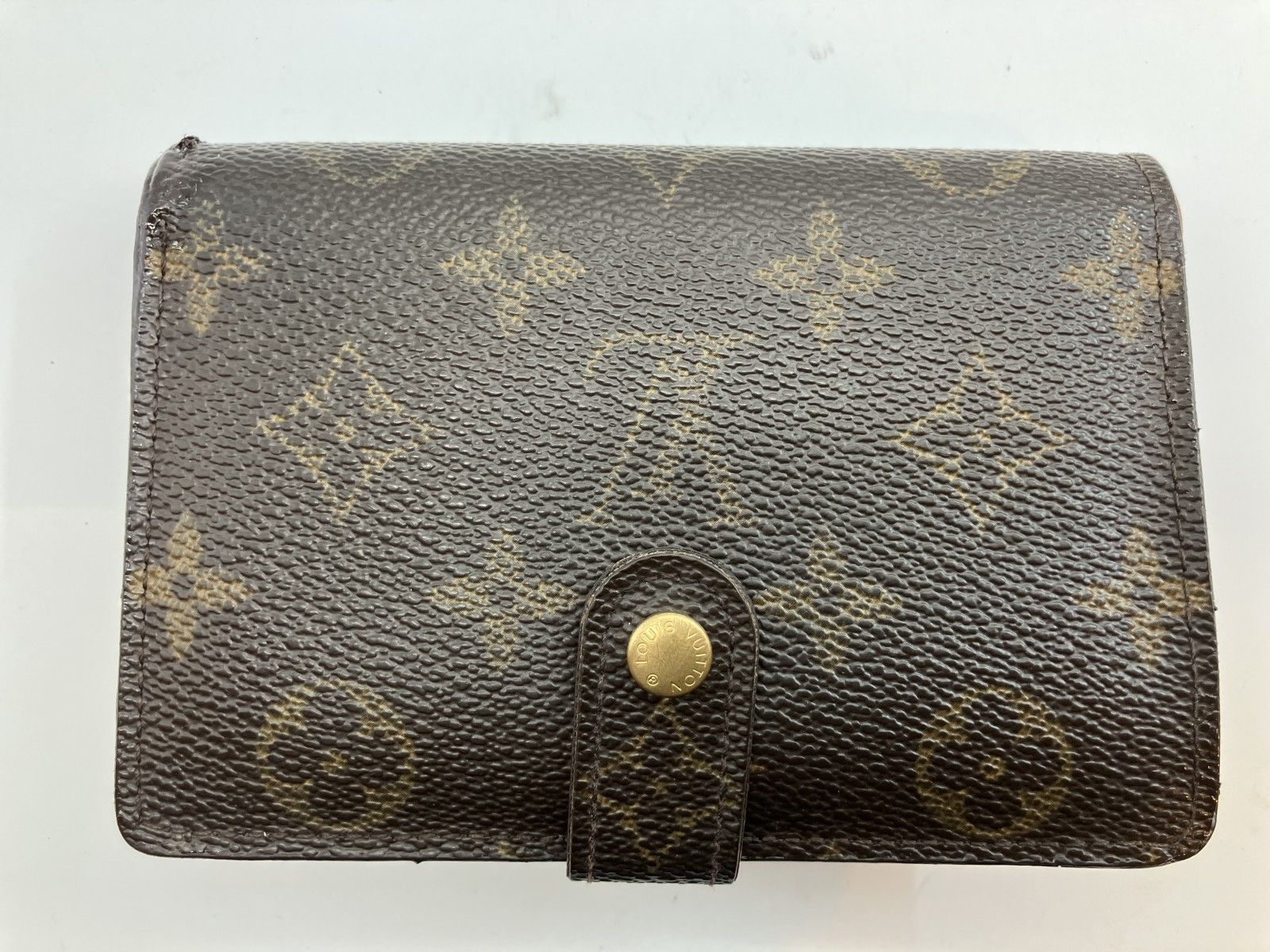 ルイヴィトン コンパクト2つ折り財布 がま口 ポルトモネ・ビエ