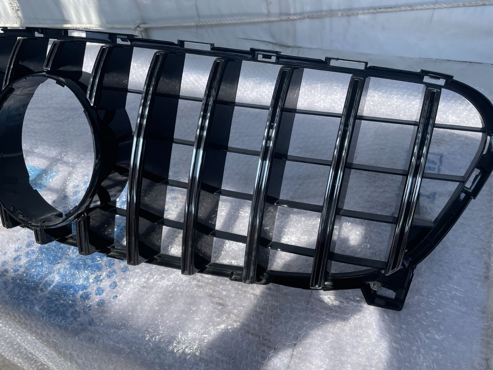 ベンツ GLAクラス X156 前期 パナメリカーナ グリル 社外 菅84