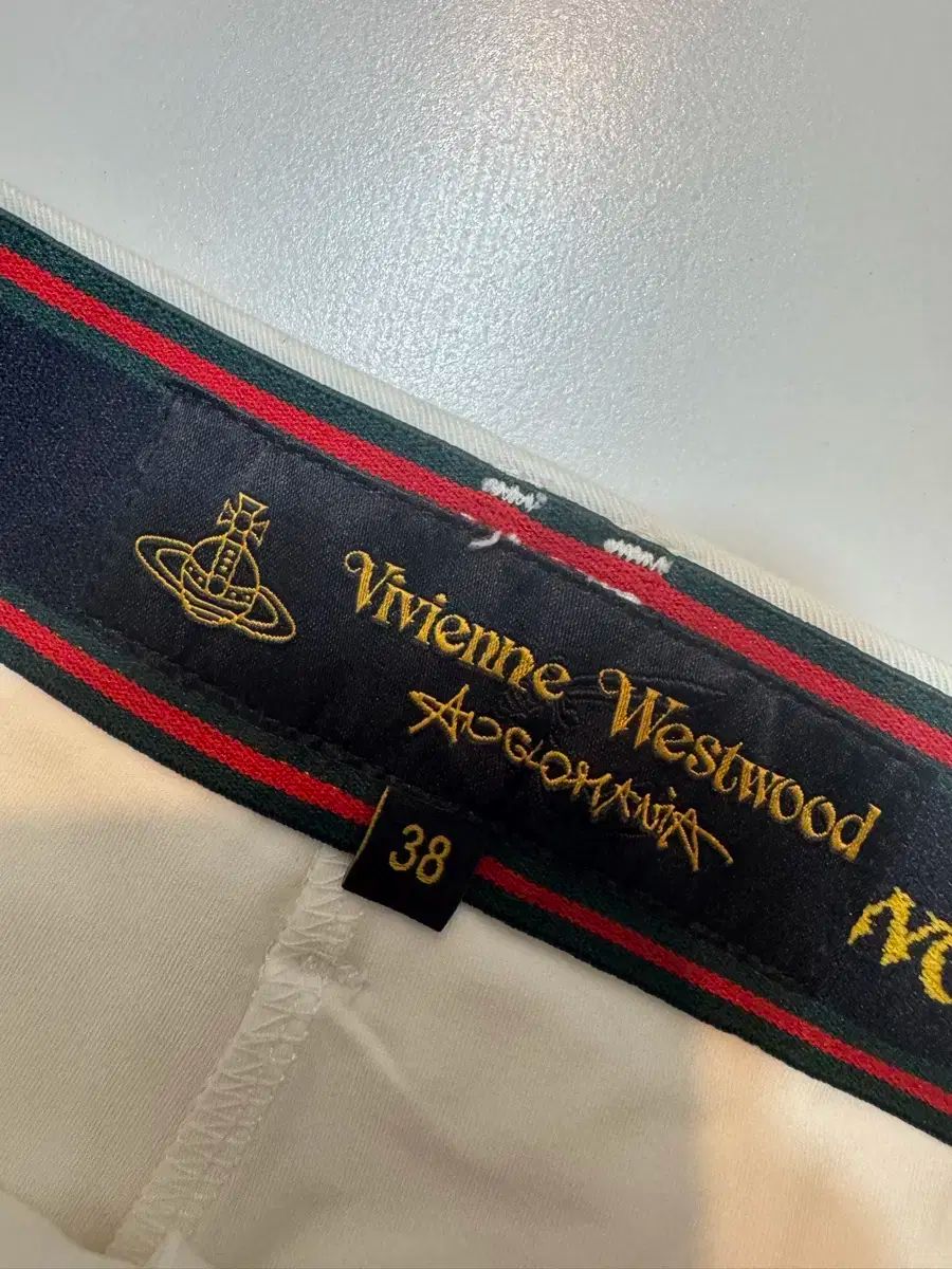 Westwood ヴィヴィアン